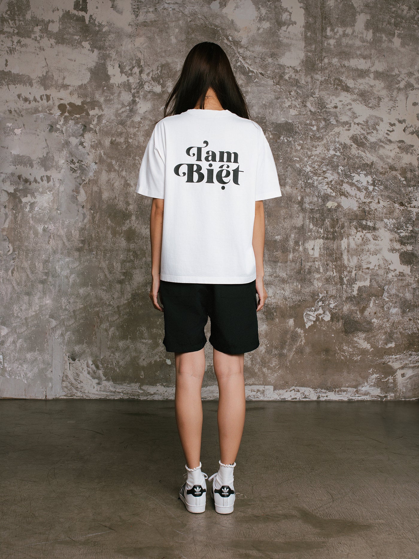 Xin Chao Wide Crop Tee